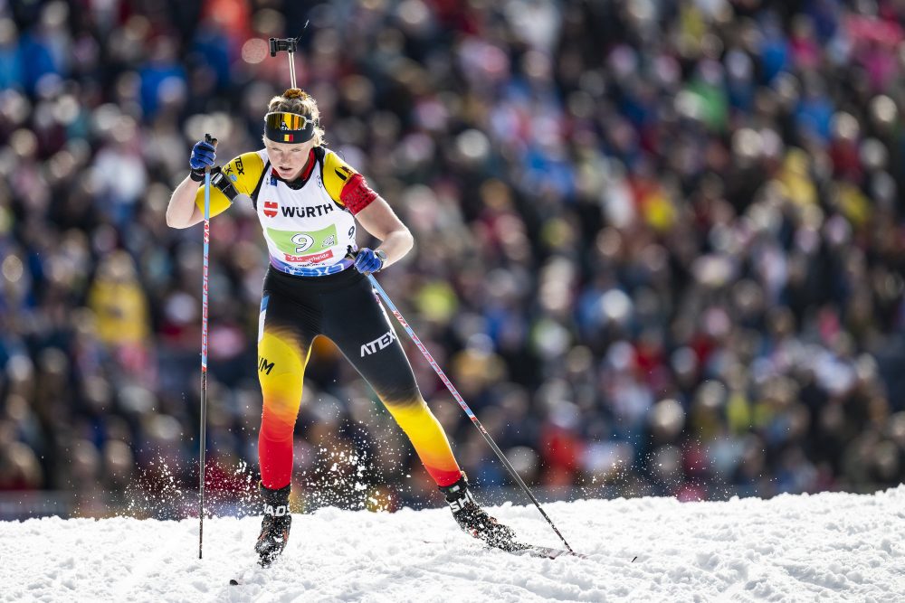 Maya Cloetens bei der Mixed-Staffel der Biathlon-WM in Lenzerheide