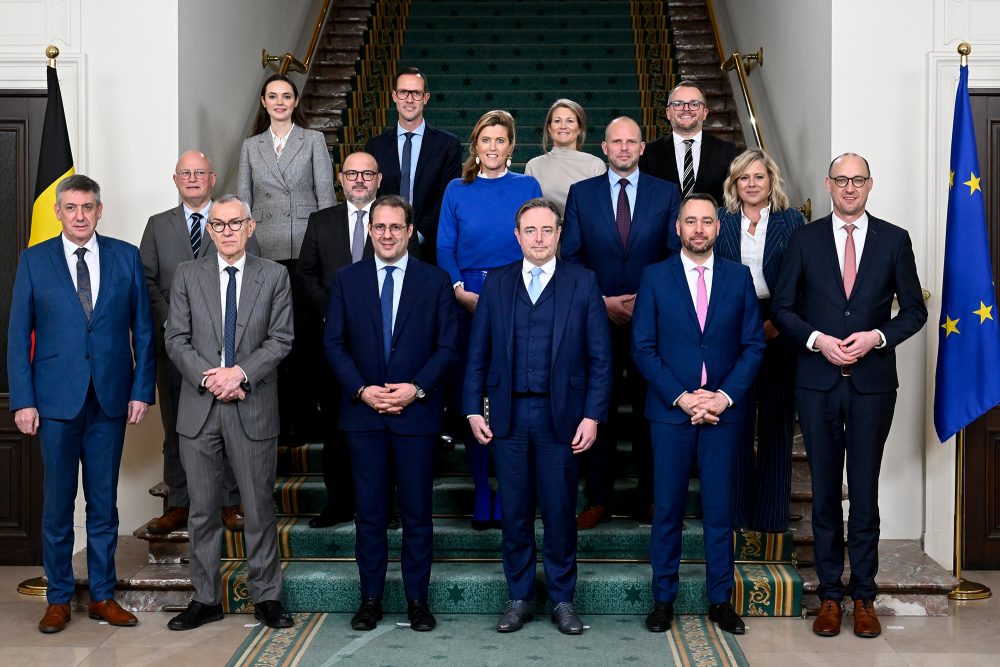 Gruppenbild der neuen Föderalregierung