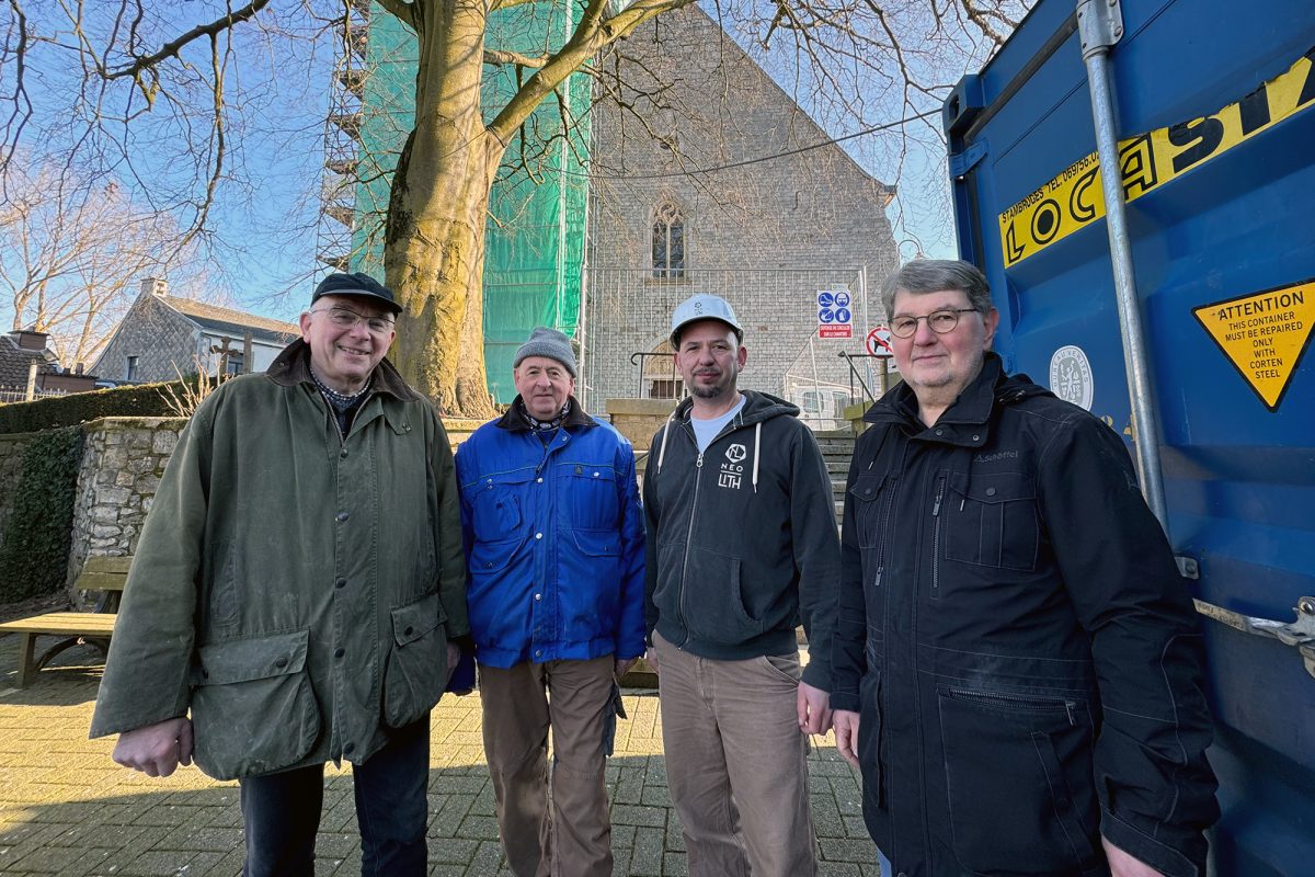 Walhorn: Bauarbeiten am Turm der St.-Stephanus-Kirche