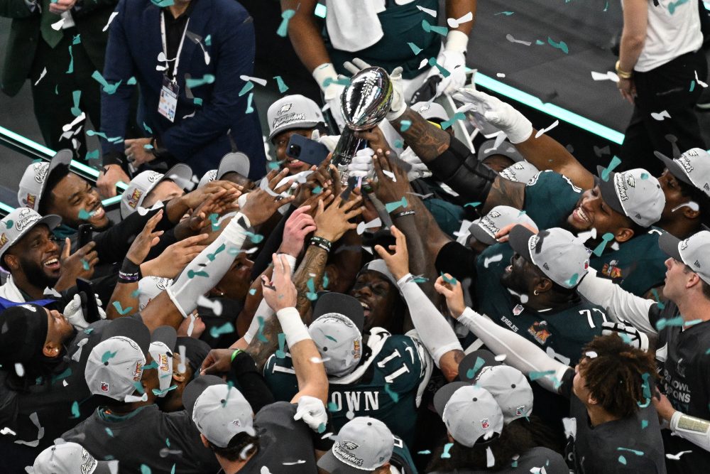 Die Philadelphia Eagles mit dem Pokal