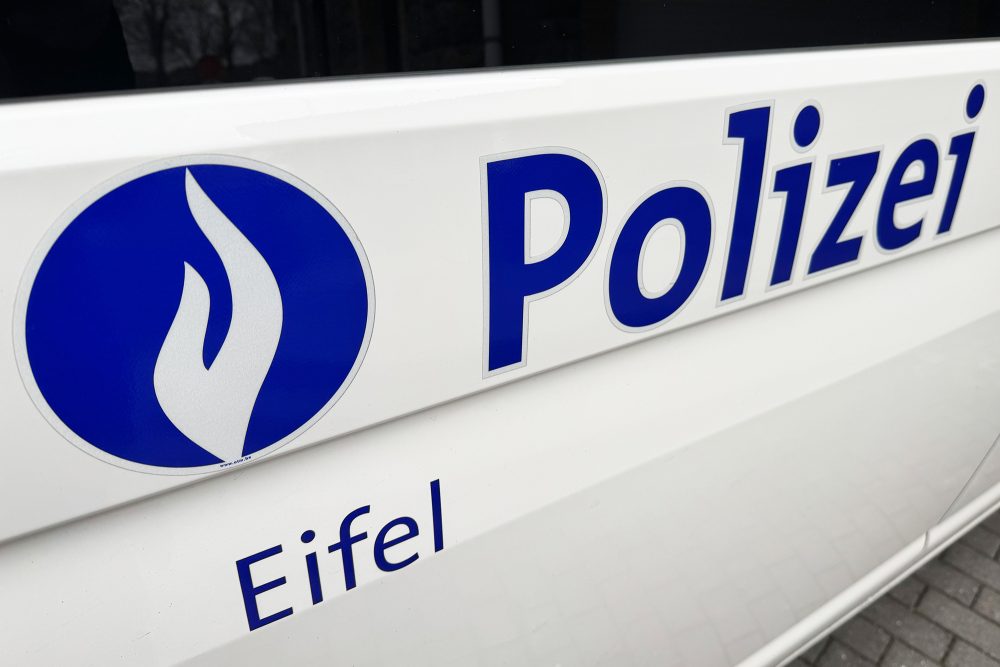 Fahrzeug der Polizeizone Eifel