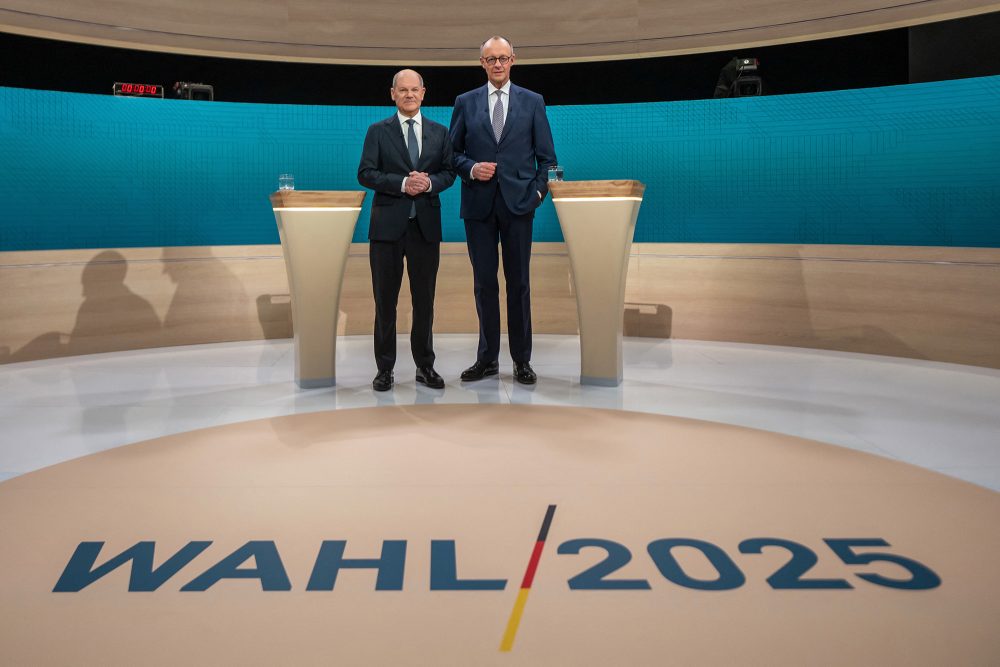 Olaf Scholz und Friedrich Merz im TV-Studio