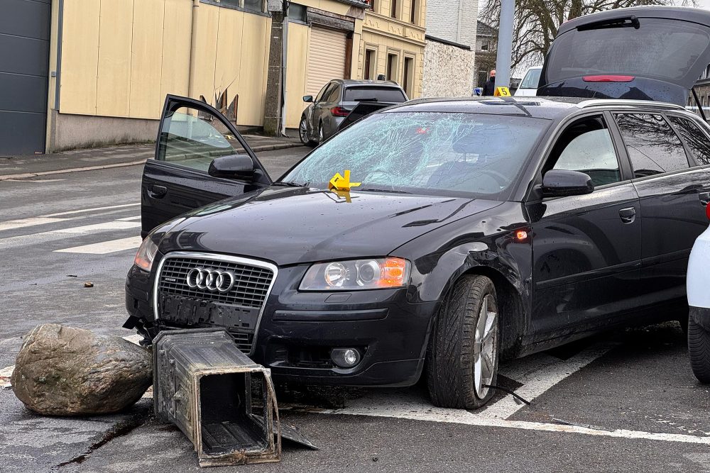 Der Unfall des zweiten Fluchtfahrzeugs geschah am Rotenberg in Eupen