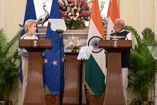 EU-Kommissionspräsidentin Ursula von der Leyen und der indische Premier Narendra Modi in Neu-Delhi