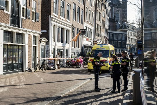 Rettungskräfte nahe des Tatorts in Amsterdam