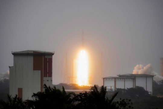 Start der Ariane-6-Rakete am Weltraumbahnhof in Kourou