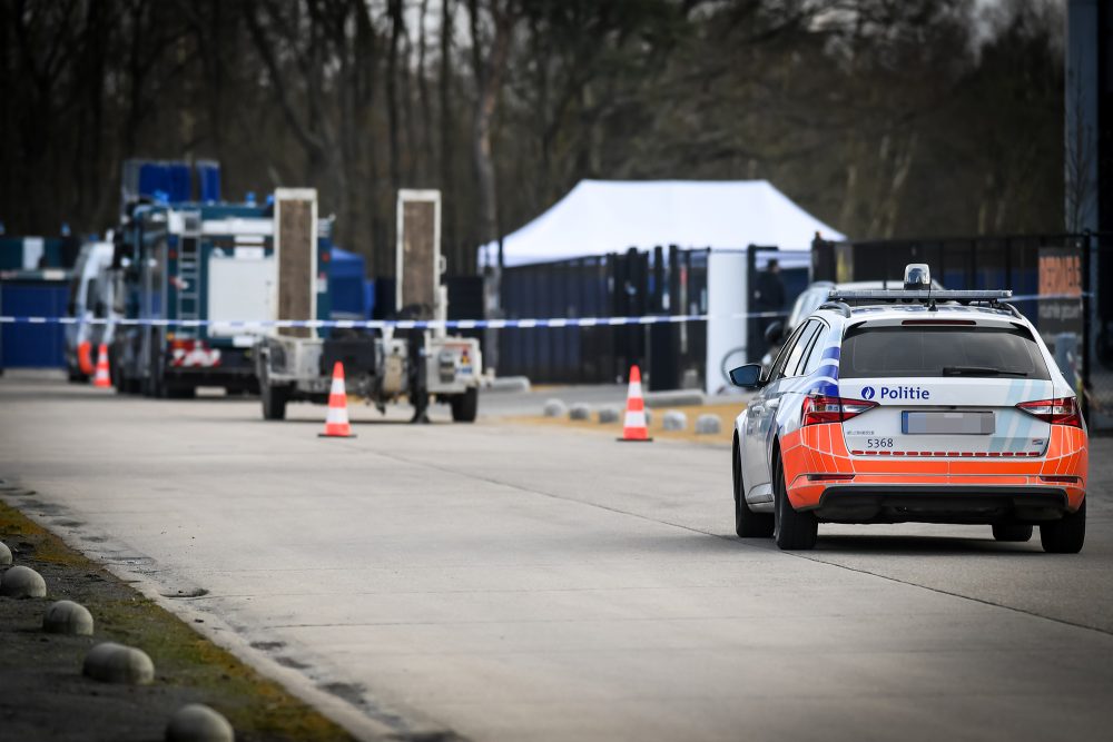 Polizeifahrzeuge in Balen