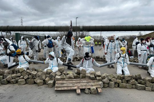 Kundgebung gegen Lebensmittelkonzern Cargill im Hafen von Gent