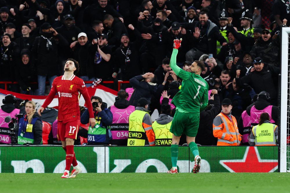 PSG-Keeper Donnarumma bejubelt einen im Elfmeterschießen gehaltenen Schuss