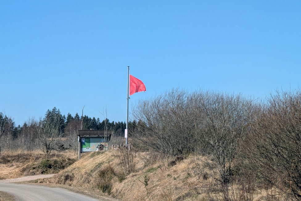 Rote Fahne weht: Brandgefahr in Teilen des Hohen Venns