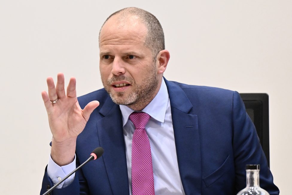 Verteidigungsminister Theo Francken im Kammerausschuss