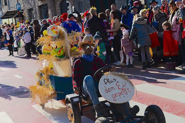 Rosenmontagszug in Büllingen