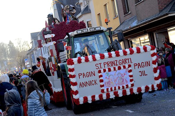 Rosenmontagszug in Büllingen