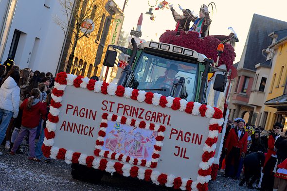 Rosenmontagszug in Büllingen