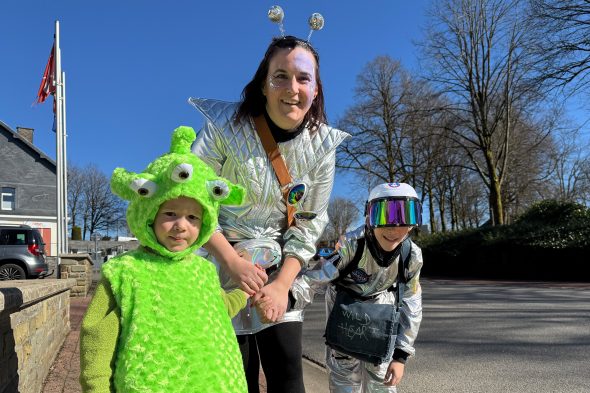 Rosenmontagszug in Bütgenbach