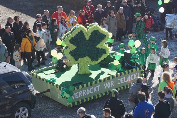 Rosenmontagszug in Bütgenbach