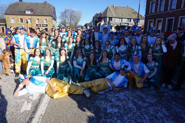 Rosenmontagszug in Bütgenbach