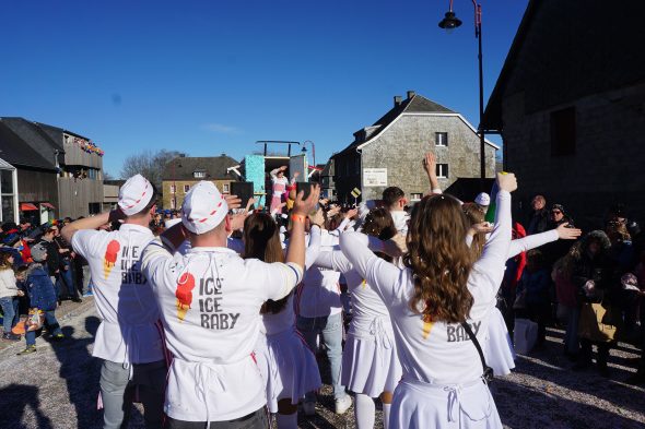 Rosenmontagszug in Bütgenbach