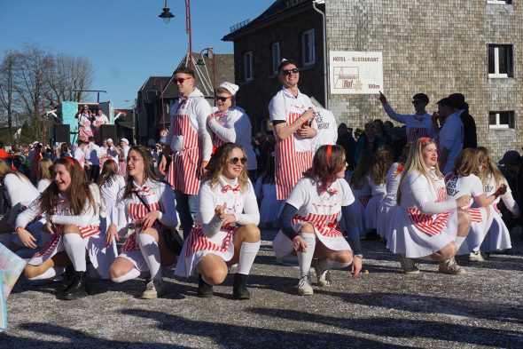 Rosenmontagszug in Bütgenbach