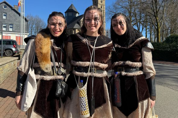 Rosenmontagszug in Bütgenbach