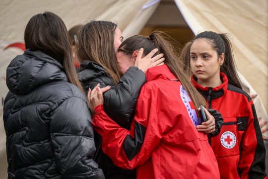 Trauernde im nordmazedonischen Kocani