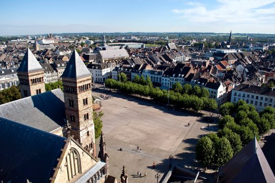 Panoramablick auf das Stadtzentrum von Maastricht