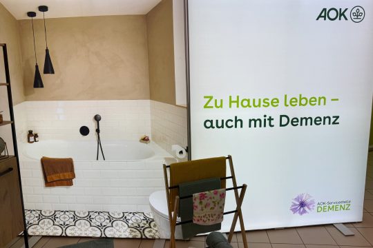 Badezimmer in der mobilen Musterwohnung Demenz