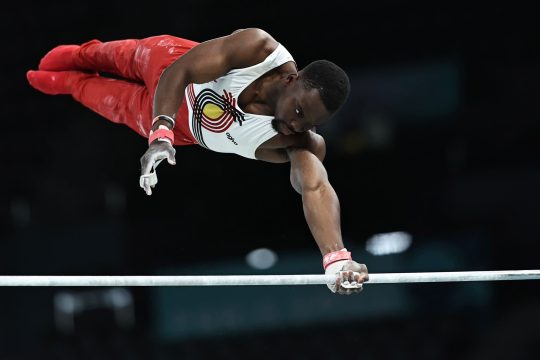 Weltcup der Geräteturner in Baku: Noah Kuavita am Reck