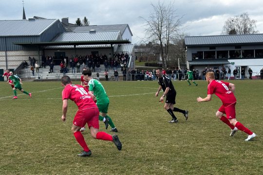 Fußballspiel Recht vs Elsaute