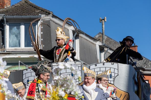 Rosenmontagszug in Eupen