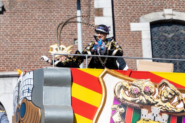 Rosenmontagszug in Eupen