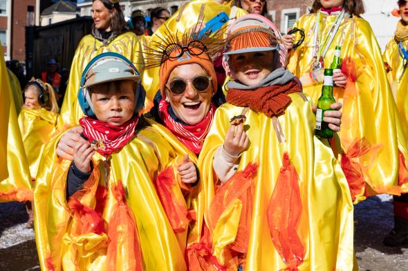 Rosenmontagszug in Eupen