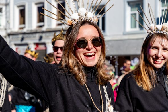 Rosenmontagszug in Eupen