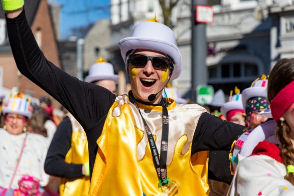 Rosenmontagszug in Eupen