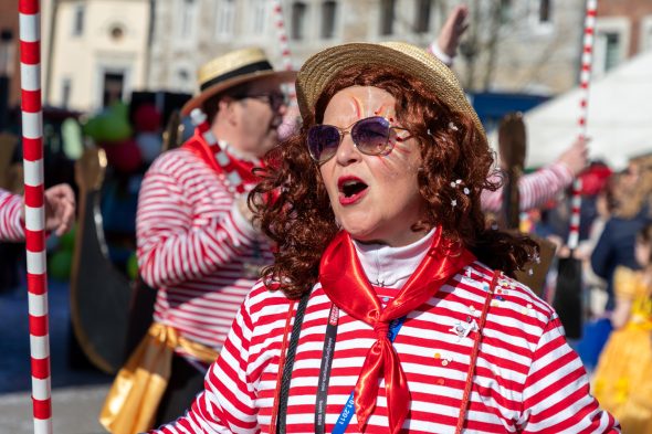 Rosenmontagszug in Eupen