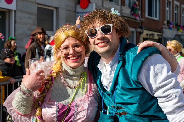 Rosenmontagszug in Eupen