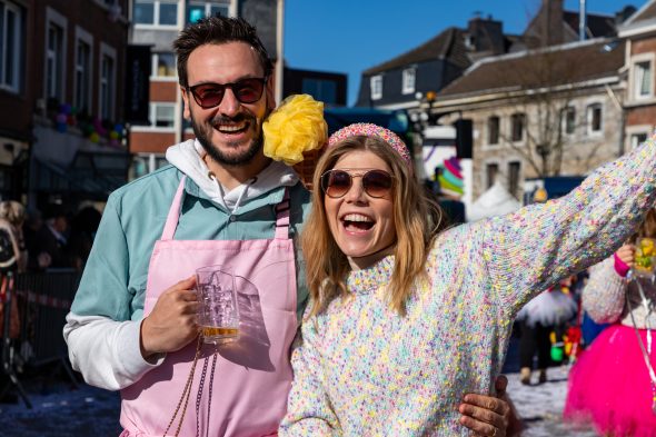 Rosenmontagszug in Eupen