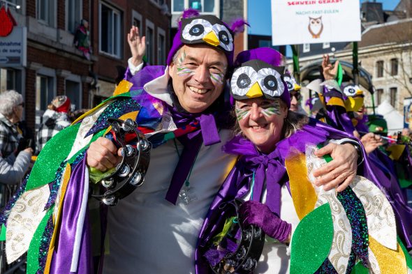 Rosenmontagszug in Eupen