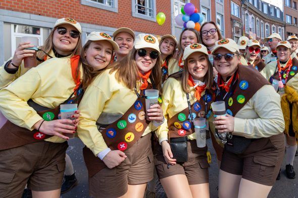 Rosenmontagszug in Eupen