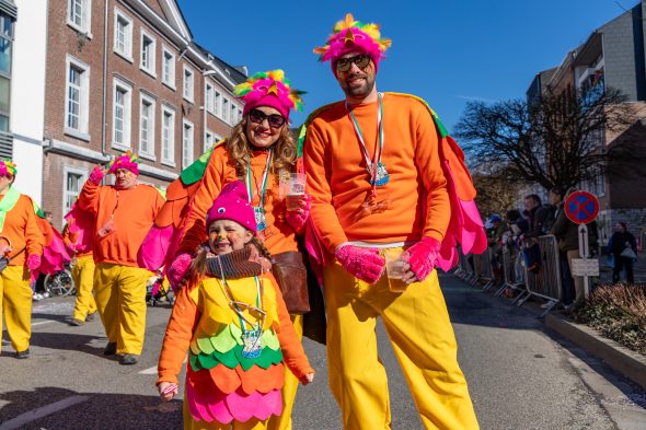 Rosenmontagszug in Eupen