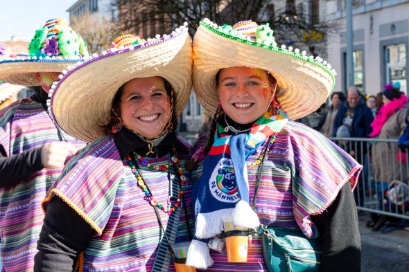 Rosenmontagszug in Eupen