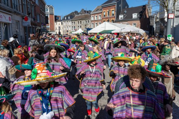 Rosenmontagszug in Eupen