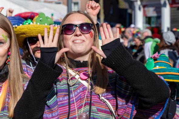 Rosenmontagszug in Eupen