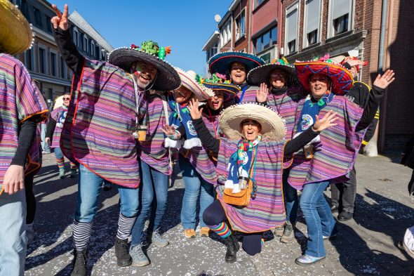 Rosenmontagszug in Eupen