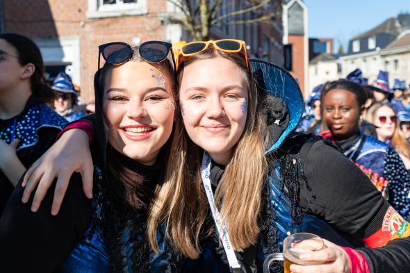 Rosenmontagszug in Eupen