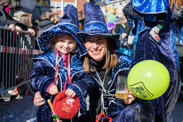 Rosenmontagszug in Eupen