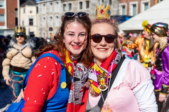 Rosenmontagszug in Eupen