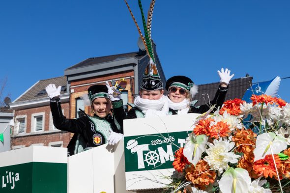 Rosenmontagszug in Eupen