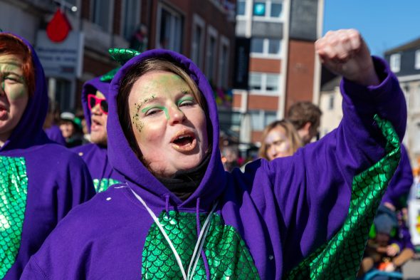 Rosenmontagszug in Eupen