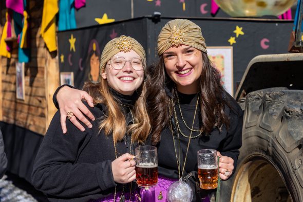 Rosenmontagszug in Eupen